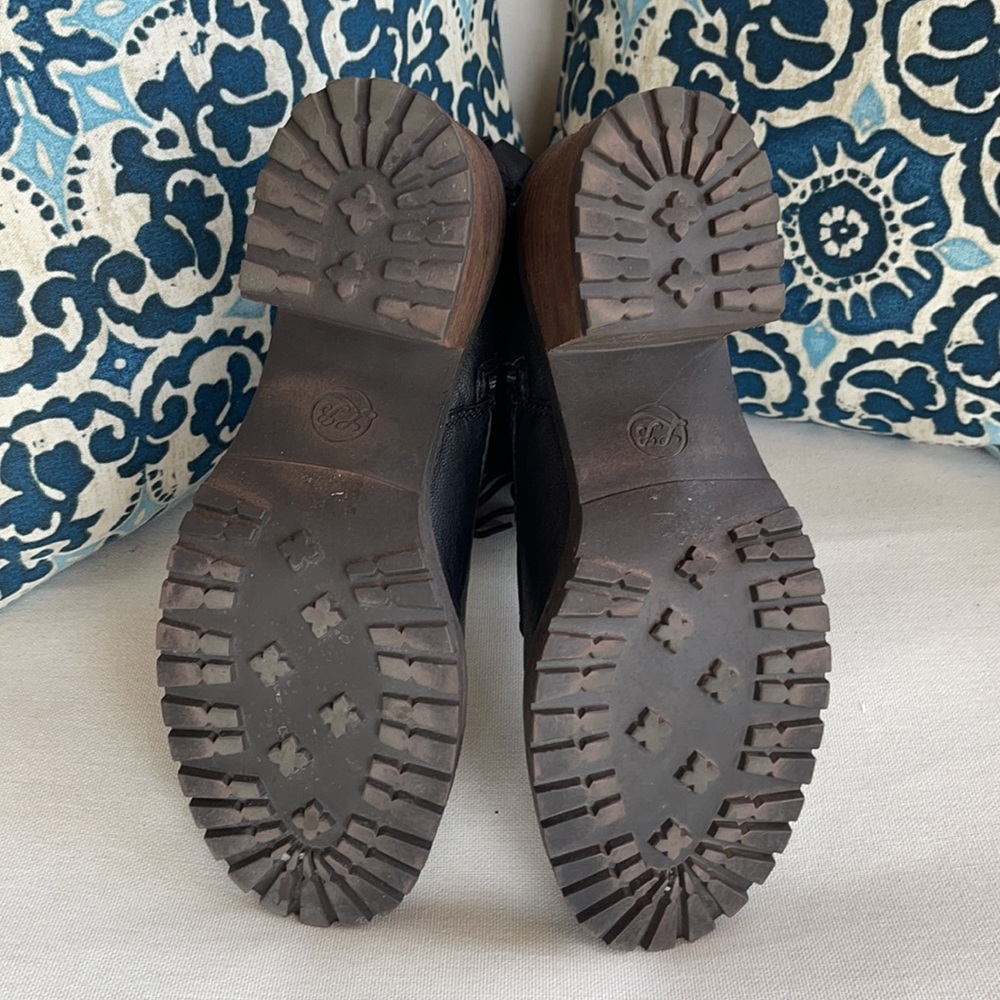 Lucky Brand Leather Side Zip Boots - NWOT - Picture 7 of 8